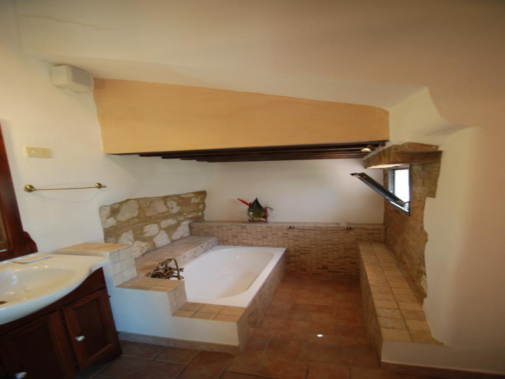 Agriturismo Bellavista Chiusure エクステリア 写真